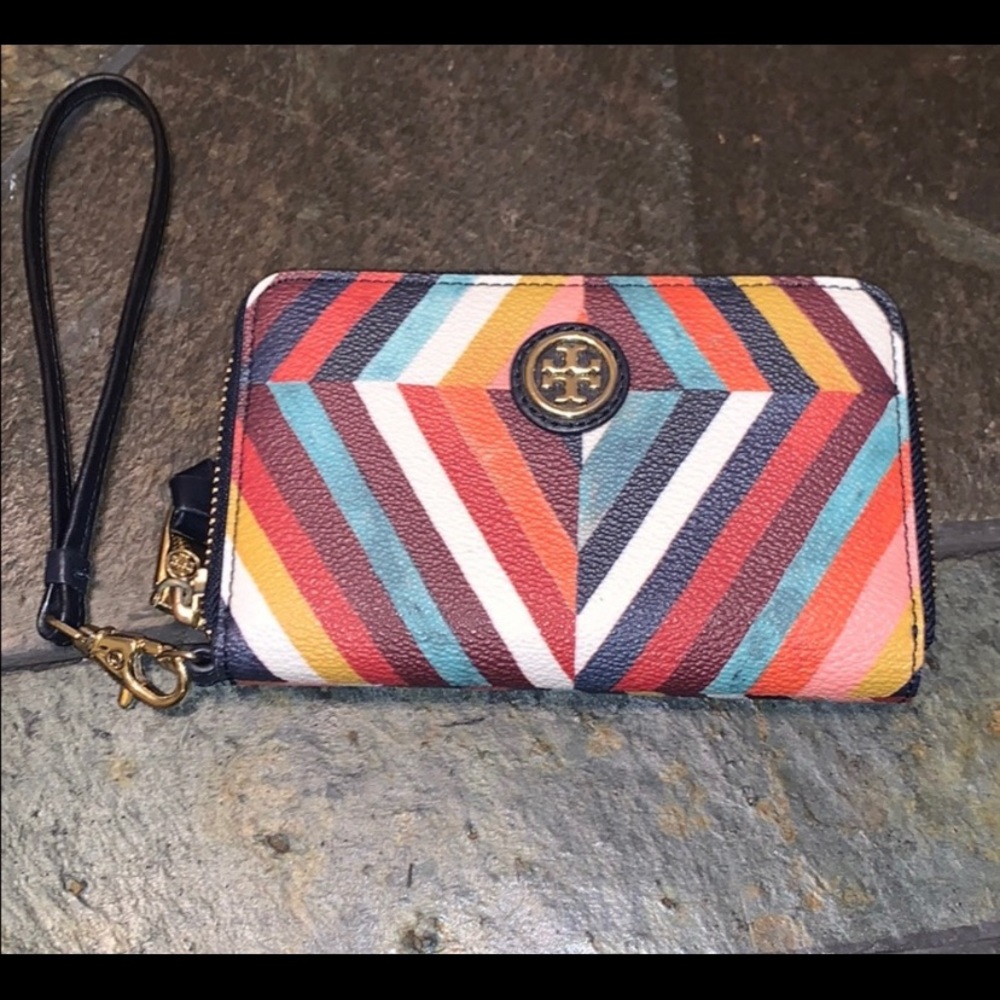 Authentic Tory Burch wristlet